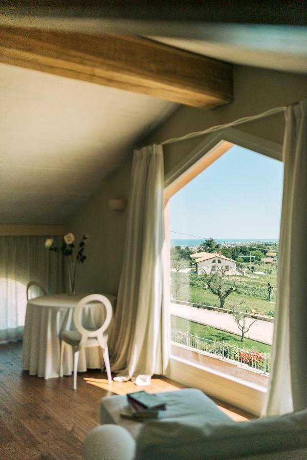 Nontiscordardime B&B Villa Agriturismo Civitanova Marche Exteriör bild